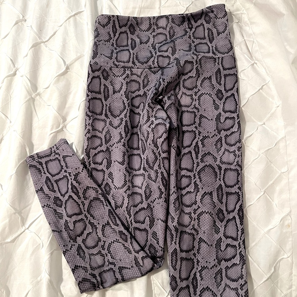 High Rise Onzie Snake Print Leggings